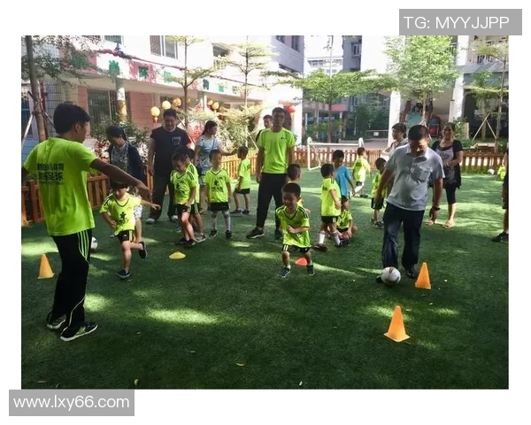 室内足球游戏的魅力与乐趣探索让我们一起享受激情与团队合作的精彩时刻